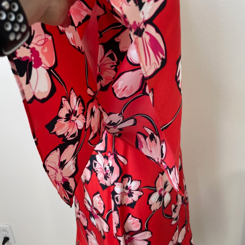 Lewit Silk Floral Deep V Midi Dress - Picture 12 of 14